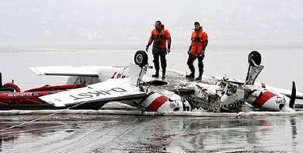 Crash Of A Cessna 421 Golden Eagle In Hamburg Bureau Of