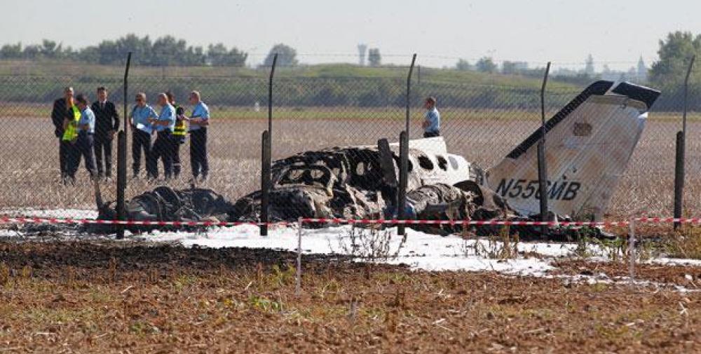 Crash Of A Cessna 421c Golden Eagle Iii In Lyon Bron 4